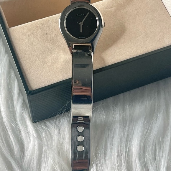 Gucci wrist watch - Picture 7 of 9